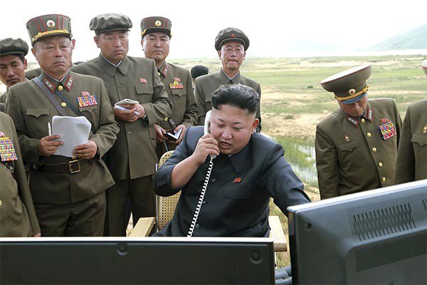 오늘만 사는 관리자 - 정치짤 대방출 tweet media