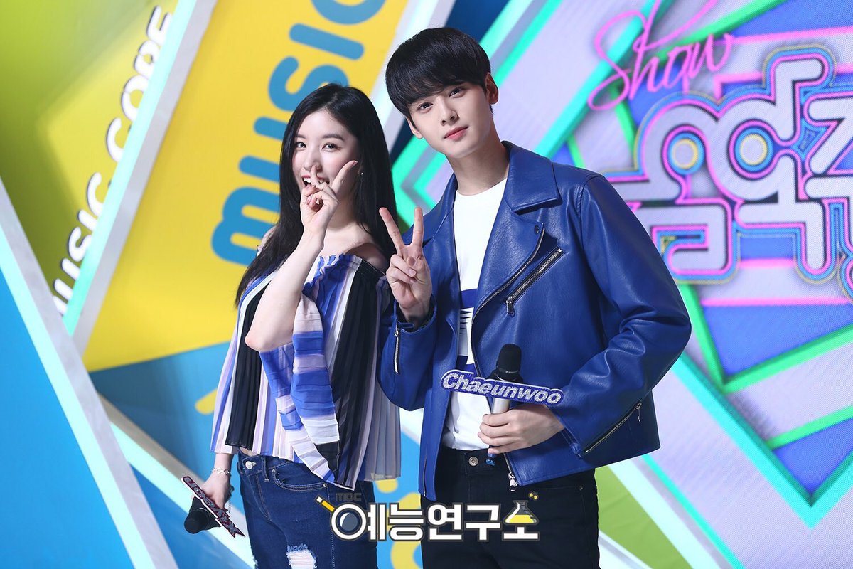 Ako Aroha On Twitter Mbc Show Music Core ショー 音楽中心 Mc 20170513 Astro Chaeunwoo Eunwoo 아스트로 차은우 은우 アストロ チャウヌ ウヌ Cr Mbc Entertain Https T Co Hgxyrckvuf Https T Co Po3sxcddwa