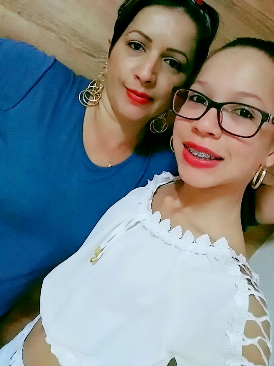 MarciaBelgini's tweet photo. @canalCombate Pensa numa pessoa apaixonada, por luta euuuuuuuuu ,sonhei até com Dana ,me dando um convite #sonhoo https://t.co/LmjlqrJ35I
