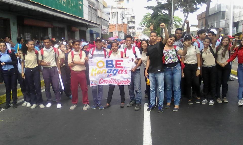 OBE_Monagas's tweet photo. Garn Movilización junto a nuestro Camarada @dcabellor  en nuestro Municipio #Maturin En Apoyo a la Asamblea Nacional Constituyente https://t.co/p8s3d7xusU