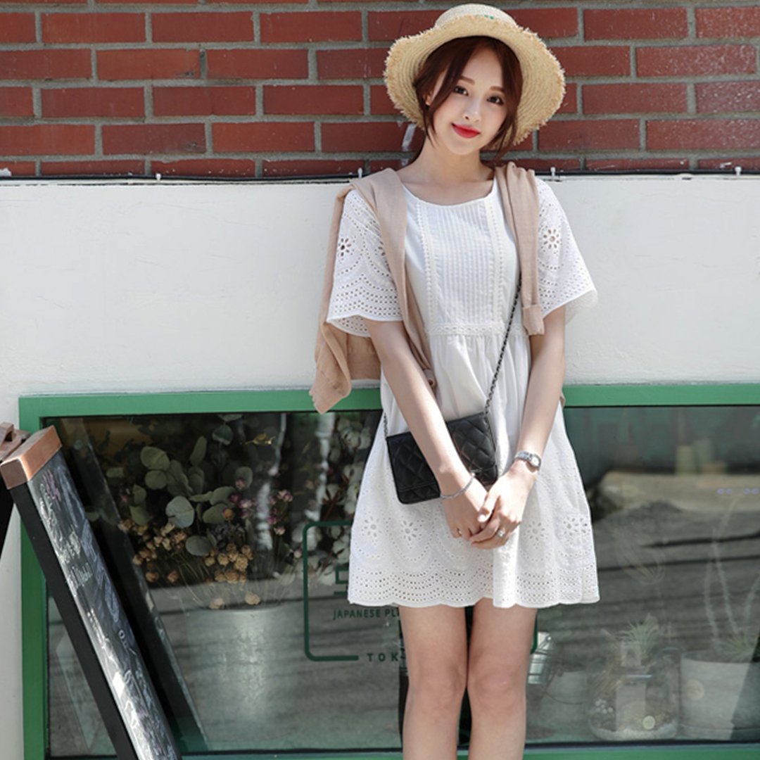 Dholic No Twitter Weekly Best さわやかカワイイ白ワンピ フラワーパンチングで清潔感と愛らしさをいっぱい詰め込みました ジーンズ合わせでカジュアルに仕上げても フラワーパンチングショートスリーブワンピース 3 460 税抜 T Co 6armr2xtsg
