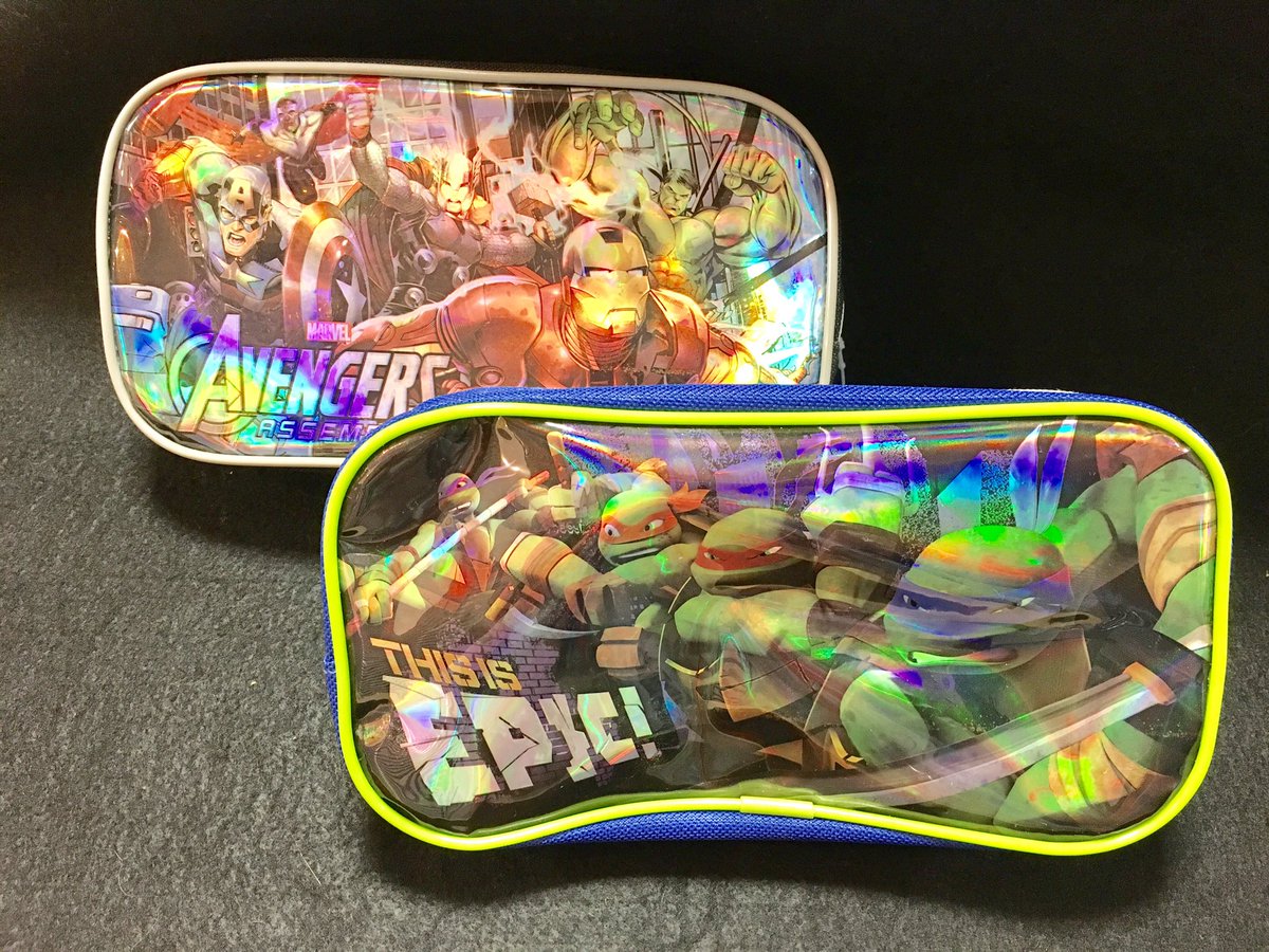 サンキューマート横浜西口5番街店 در توییتر 新商品 アベンジャーズ ミュータントタートルズのペンポーチが入荷中 イラスト部分がオーロラ加工になっていてキラキラ 容量もたっぷりなのでハサミなどの大きい文房具も入ります 貴重なアメリカ雑貨 サンキューマート横浜西口5番街店 در توییتر 新商品 アベンジャーズ ミュータントタートルズのペンポーチが入荷中 イラスト部分がオーロラ加工になっていてキラキラ 容量もたっぷりなのでハサミなどの大きい文房具も入ります 貴重なアメリカ雑貨