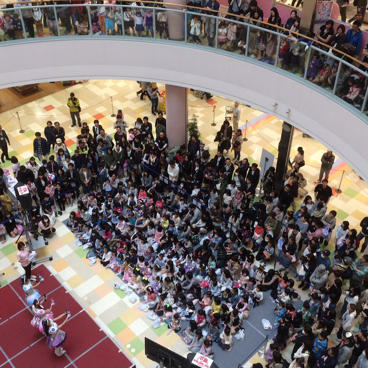 アイドル 戦士 ミラクルちゅーんず Twitter પર イベント アリオ札幌に ミラクルちゅーんず がやってきた みんなの応援がハーモニーエネルギーになるのよ 会場限定 中学生以下限定で配布されるシークレットジュエルは会場での特別な演出があります