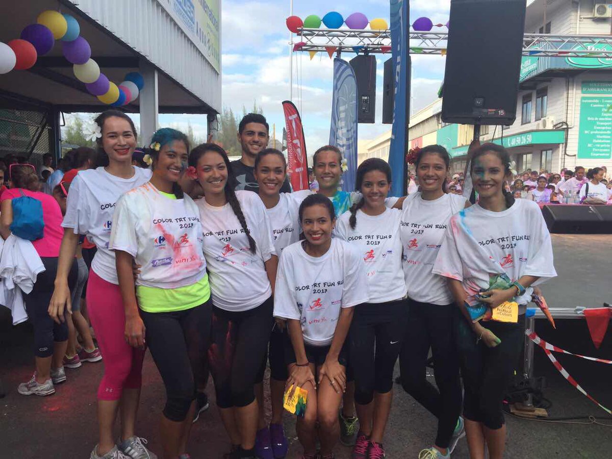 Miss_Tahiti_Off's tweet image. Une journée bien remplie pour nos candidates 2017 : cours de nutrition, visite du Musée Normal Hall et participation à la Color Fun Run!