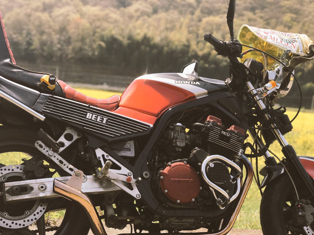 超激安4万6000円！CBX・CBR用アールズ製オイルクーラー　数量限定セール♪ 超激安4万5000円！CBX・CBR用アールズ製オイルクーラー数量限定セール♪