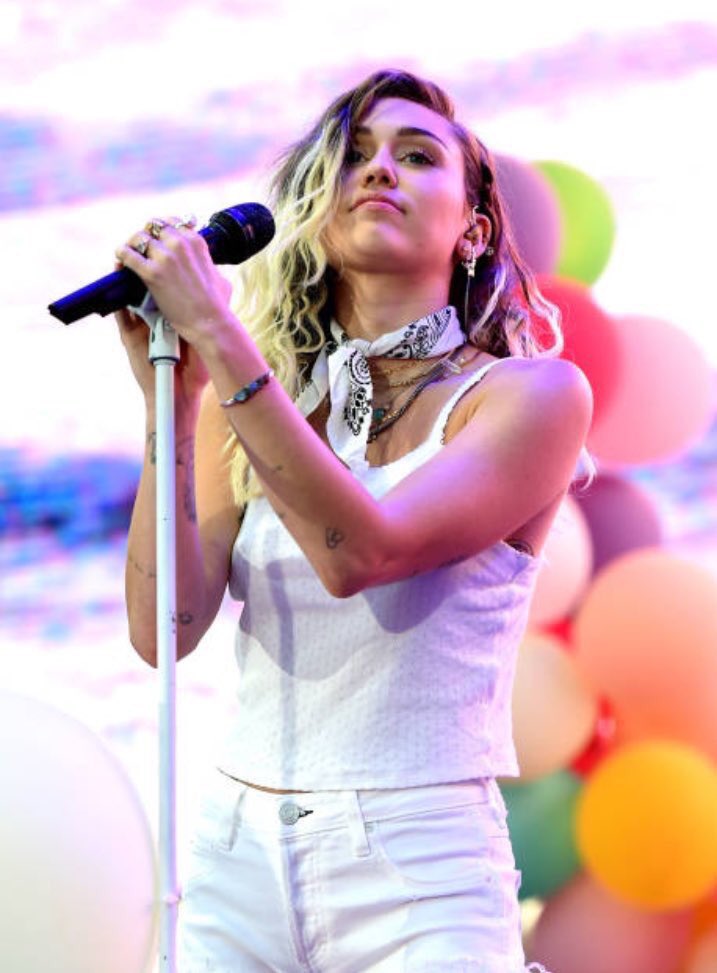 CyrusEvolution's tweet image. Miley performing at Wango Tango tonight!