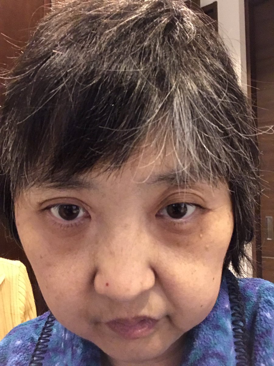 7thclouds's tweet photo. #母の日 なのに
母がおにぎりと卵焼き作って持ってきてくれました🙂 今お昼ごはん
びすけはキッチンの椅子でのんびりお昼寝
#セブンチェア のくびれがびすけがあたまを床向けに寝るのにちょうどいい様子

#mother'sday
#sevenchair https://t.co/RoMko4Tb6h