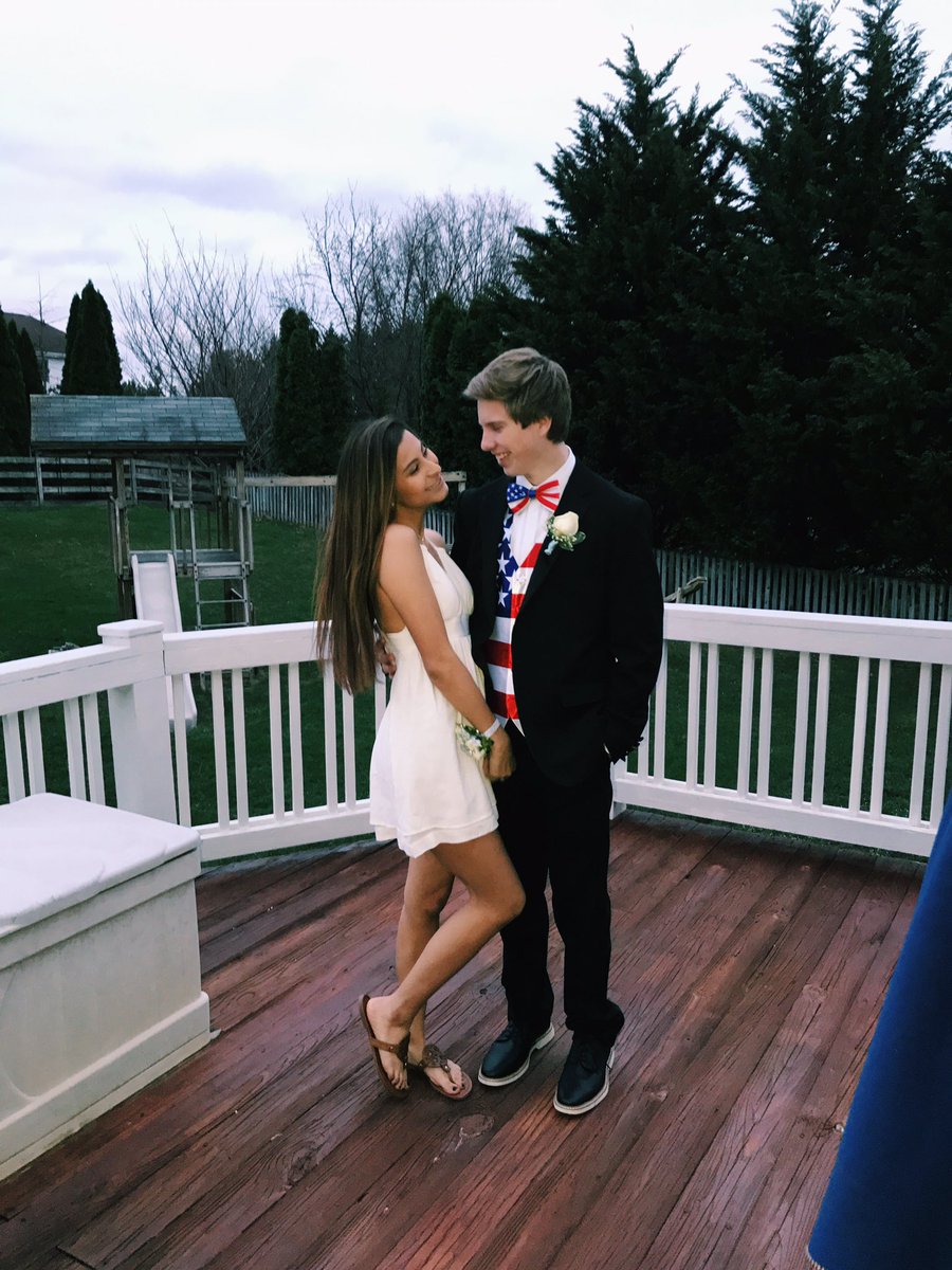 AshleyGabiii's tweet photo. words can't describe how incredibly happy this boy makes me. 1 year today and many more to come 💓 https://t.co/gdbMkmyHA7