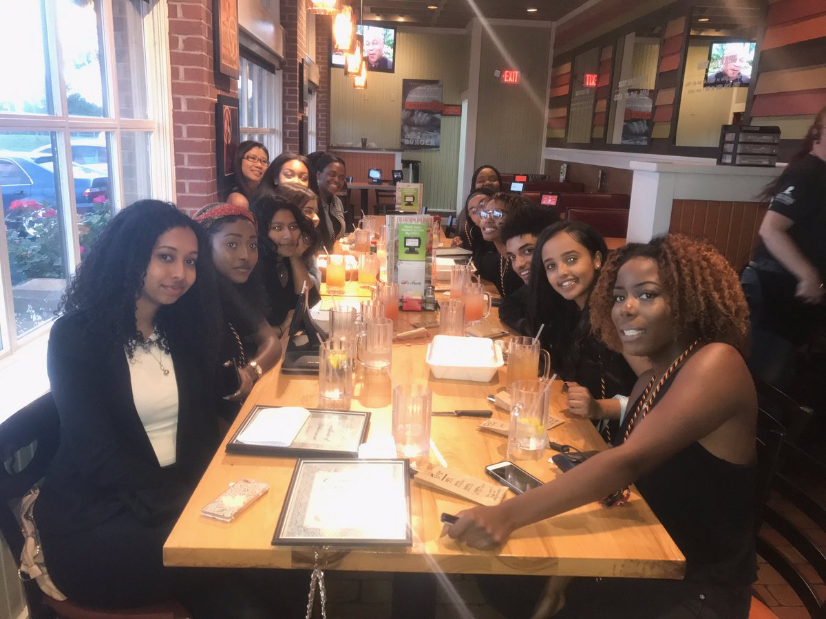 BerkmarASA's tweet photo. 2016/17 ASA Banquet. We Came. We Saw. We Empowered🗣🌍 https://t.co/sNDsxNrmPs