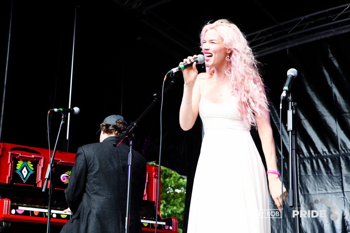 shotbyrob's tweet photo. The crowd LOVED @JossStone at @ExeterPride! View all my photos at https://t.co/QLidRthPtS #ExeterPride #ExeterPride2017 @sandragogglebox https://t.co/wrVnBd9KR9