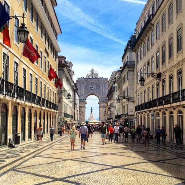 JiTT travel tweet media