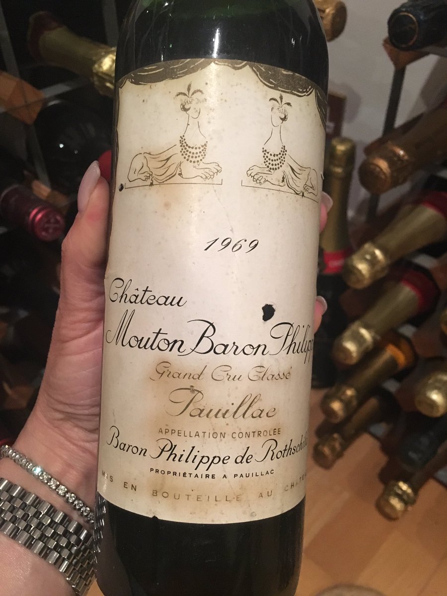 AliceAWineGuru's tweet photo. Love friends that share my passion for #wine but love friends more who own a #winecellar 🤣🍷💃🏻 https://t.co/CRH4bgDdmp