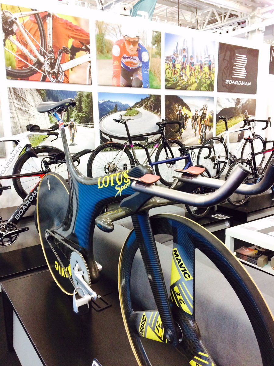 boardmanbikes's tweet photo. Last day of @SpinCyclingFest! Make sure to come by our stand to view the iconic Lotus bike and our award winning Elite bike range #SpinLDN https://t.co/qVGzipidOq