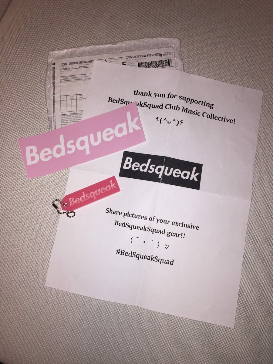 そいえばこないだベッドキコキコ集団 @BedSqueakSquad からステッカーとキーホルダーもろた🎉🎉🎉
ARIGATO🙏🙏🙏🙏 #BedSqueakSquad #musiccollective #Jerseyclub