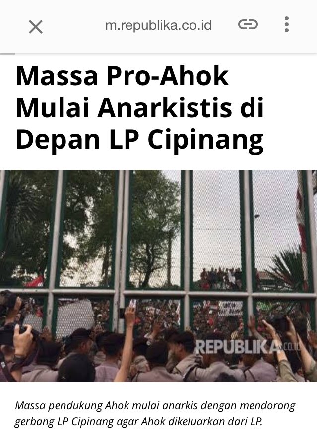 suara_pagi's tweet photo. FPI Emang bikin rusuh, Kalo ahokers aksinya damai @I5H4K @danuderm @Keisya_M @serjrizki @temanAhok https://t.co/GLJlFGEVyj
