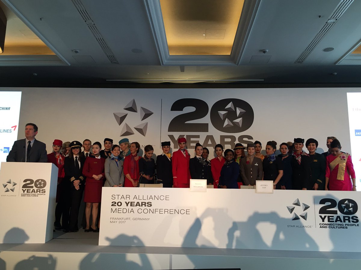 AeronewsGlobal's tweet photo. Happy 20th anniversary, @staralliance! 🍾🎉🎆 Fly even higher! @lufthansaNews @AirCanada @ThaiAirways @united @lufthansa @SAS @SAS_Press https://t.co/vinRDsRrcs