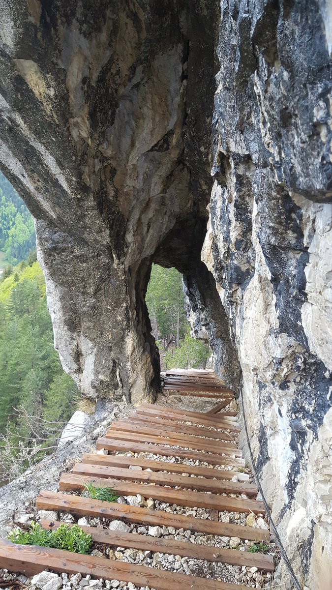SkyRun74's tweet photo. #TrailRunning #PasDuRoc #ThorensGlieres #PlateauDesGlieres #MagnifiqueFrance https://t.co/vFL5QpeThi