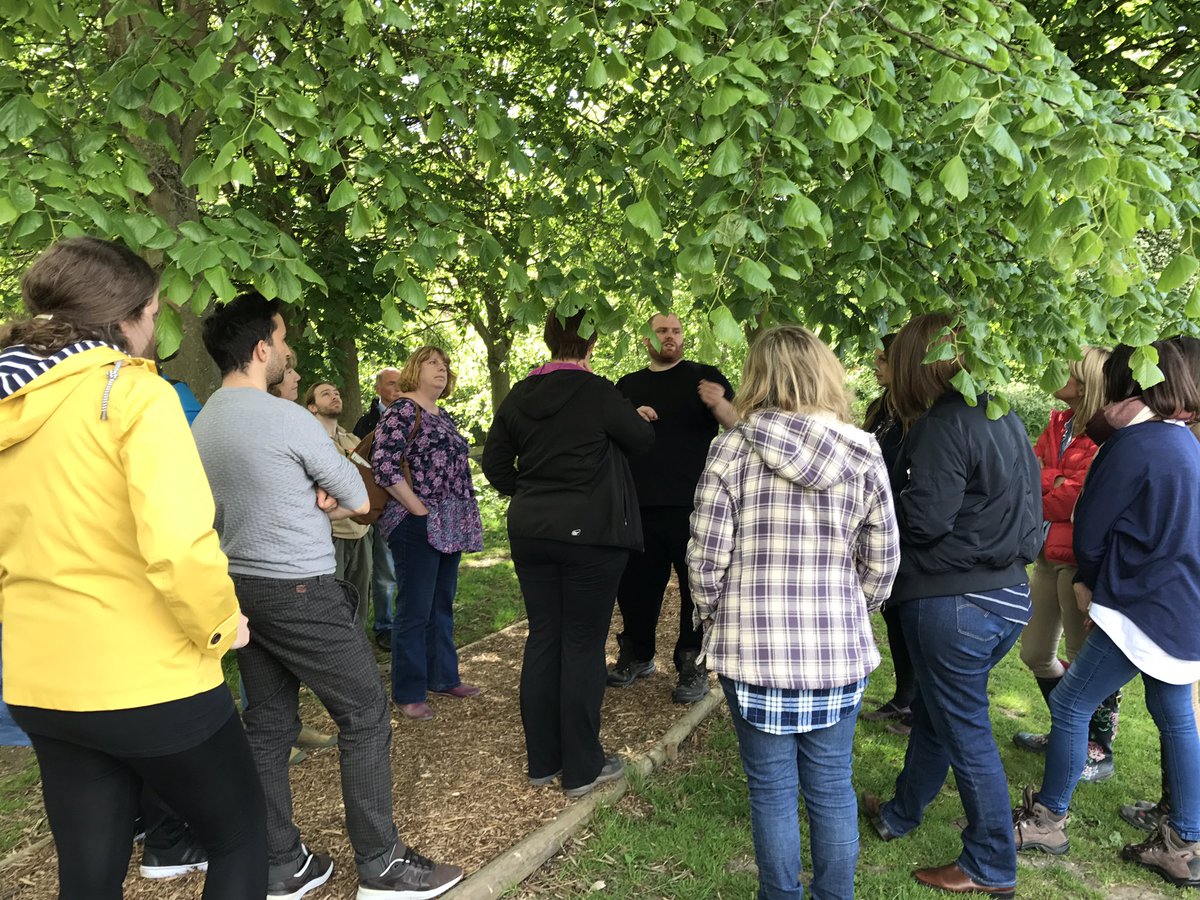 pv4ulytham's tweet photo. What a busy week @pv4ulytham #foragedcocktails #coboven #peppapigwalk #woodfest #bees #girlguides #juniorherbalistclub #garden #healthwalk https://t.co/jCJAk3RGCs