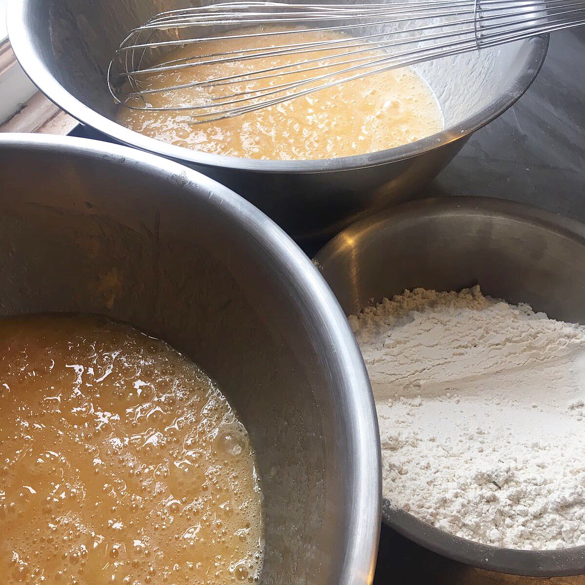Mixers at the ready!

#brownie #brownies #brownieland #brownieworld #chocolate #chocoholic #chocolatelabuk #cake #baking #coffee #tea