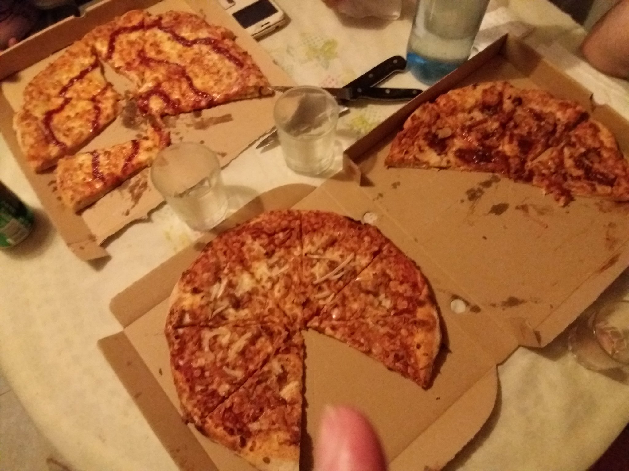 Ruben Nieves Lopez در توییتر Cena Con Telepizza 3 Pizzas Medianas Delicheese Steak House Y Lasana Sorpresa Abres Las Pizzas Y Donde Esta La De Lasana Traen Otra Https T Co 7nn07ryqbj