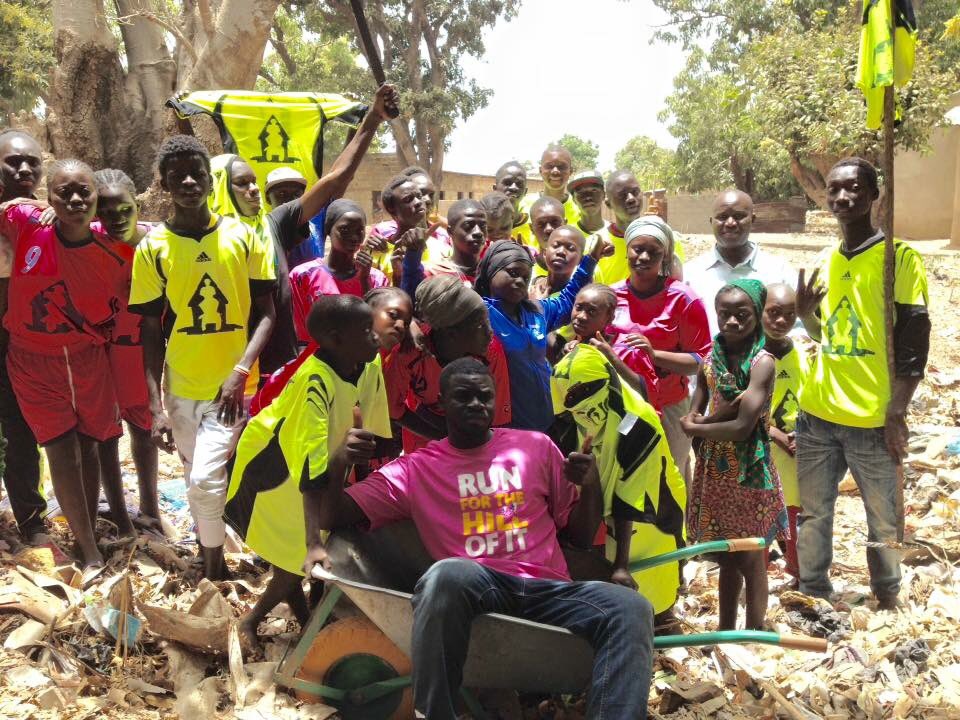 ModouHub's tweet photo. The Gambia &amp; Kenya are ready for the #WorldLitterRun @BNMarathon @nsgambia @Kishoka9 @CLEANUPKENYADAY @TheGambiaVoice @EndaSportswear @R4L https://t.co/eCqYGAERNO