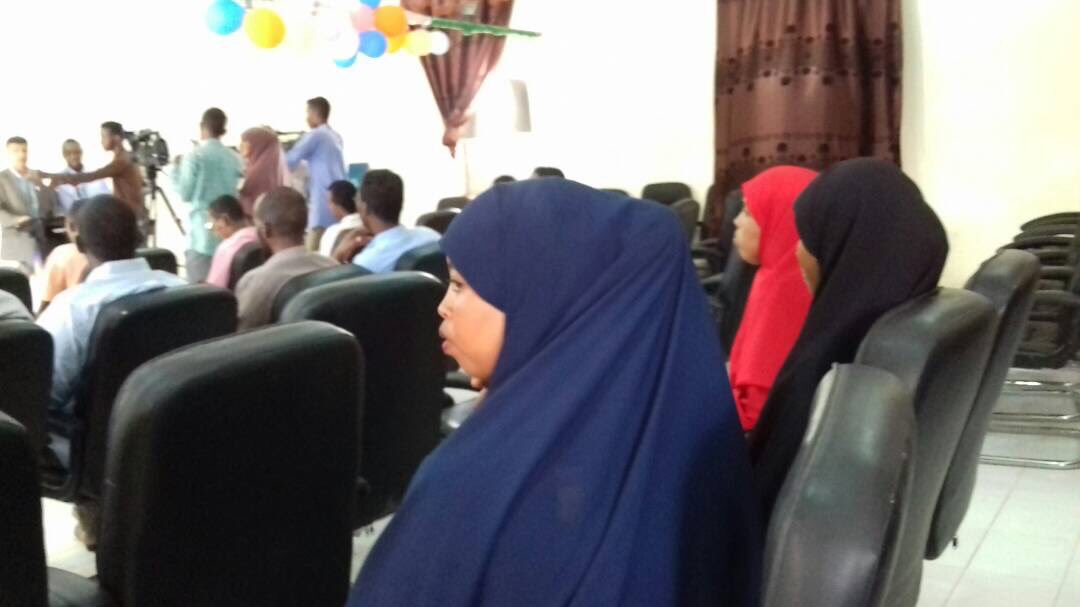 MOWDAFA's tweet photo. @MOWDAFA Director General speaking at the launching ceremony of #Puntland #AidsCommission #PAC https://t.co/nlhVI4GrLL