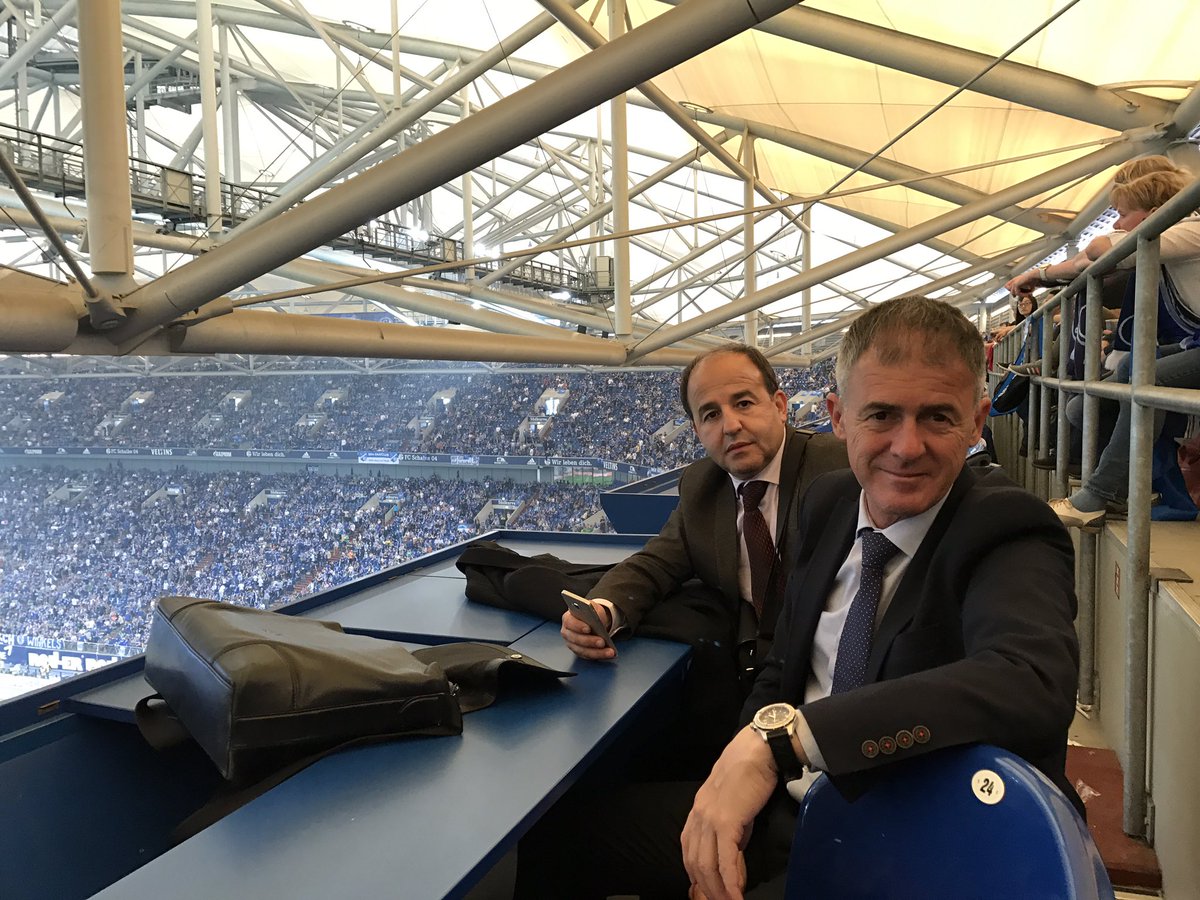 Lucas Alcaraz Hier On A Viu S04 Hsv Apres Le Match On A Rencontree Aven La Familia Nabilbentaleb42