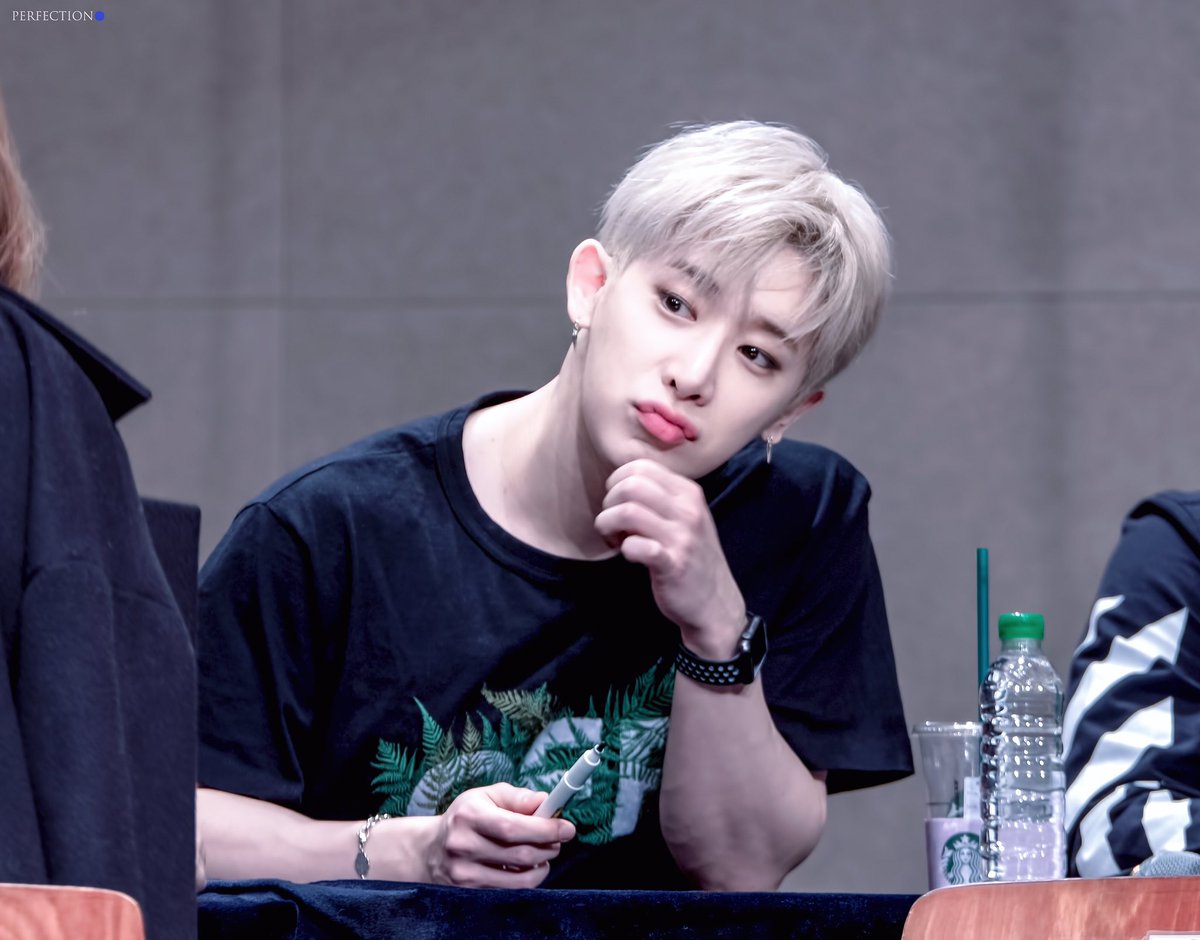 Perfection0618's tweet photo. 몬스타엑스 데뷔 2주년 축하합니다❤️🌹
2년동안 함께한 모든 순간마다
행복만 안겨줬던 몬스타엑스✨
언제나 고마웠고 앞으로도 오래오래 같이 걷자❤️

#몬스타엑스 #MONSTA_X
#2YearsWithMonstaX 
#514_기억해_이_시간 https://t.co/6KFxwplfmu