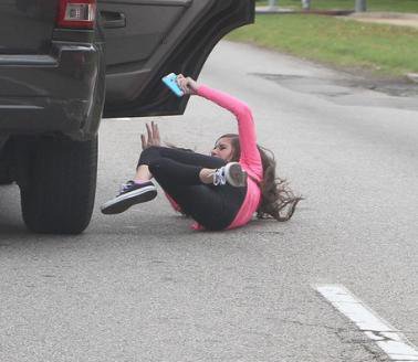 —Papá puedes quitar La eternidad y poner el disco de Manel Navarro.

—...