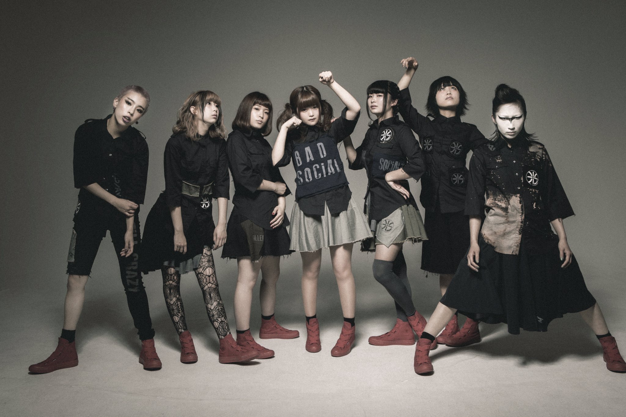 Bisの再始動を知られていないから今のbisは売れてない 新生bisのおすすめ曲を紹介 オトニッチ 音楽の情報 Com Bisの再始動を知られていないから今のbisは売れてない 新生bisのおすすめ曲を紹介 オトニッチ 音楽の情報 Com