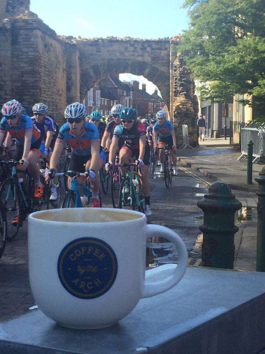 CoffeebytheArch's tweet photo. Lincoln Grand Prix women's race is underway - Coffee by the Arch is open with prime viewing position ☕️ https://t.co/FfTi4VOcgv