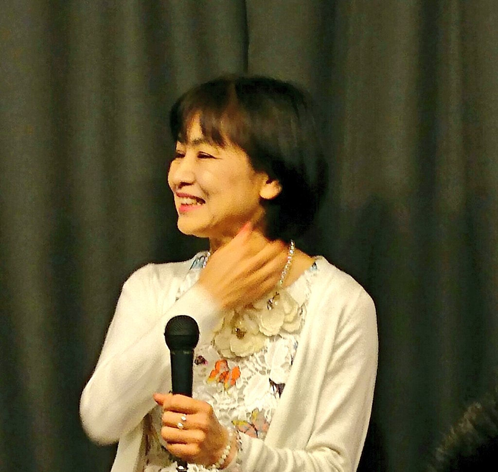 斉藤浩子 Twitter ख ज