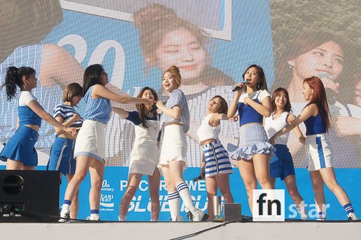 TWICE Pocari Sweat 30th 限定 TWICE スエットPocari Sweat 30th TWICE Pocari Sweat 30th 限定 TWICE スエットPocari Sweat 30th