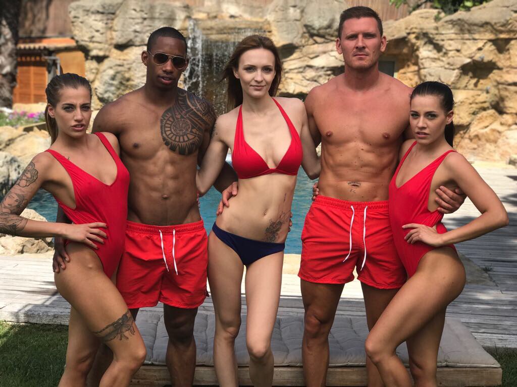 1 pic. #shooting, entre nuestro Baywatch Team tenemos a nuestro Mitch Buchanan, nuestra Pamela y sobre