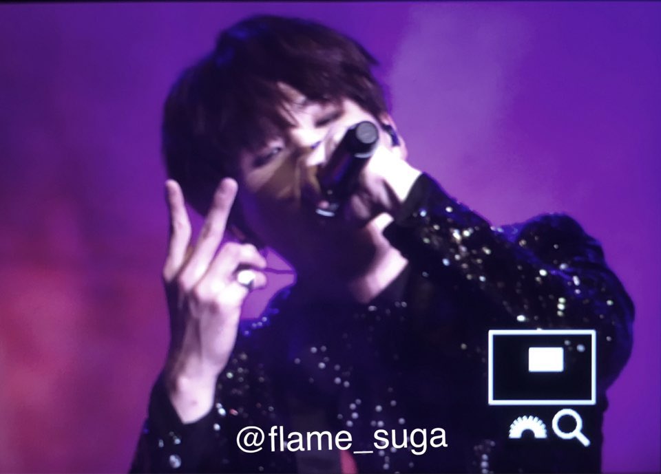flame_suga's tweet photo. #BTSBBMAs https://t.co/dl983W1wq7
