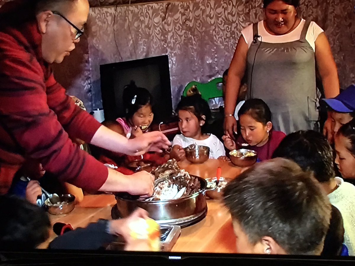 Алтантүрүү ирээд нэг уулзаадхаарай...РТ хийгээд өгөөрэй манайхан...