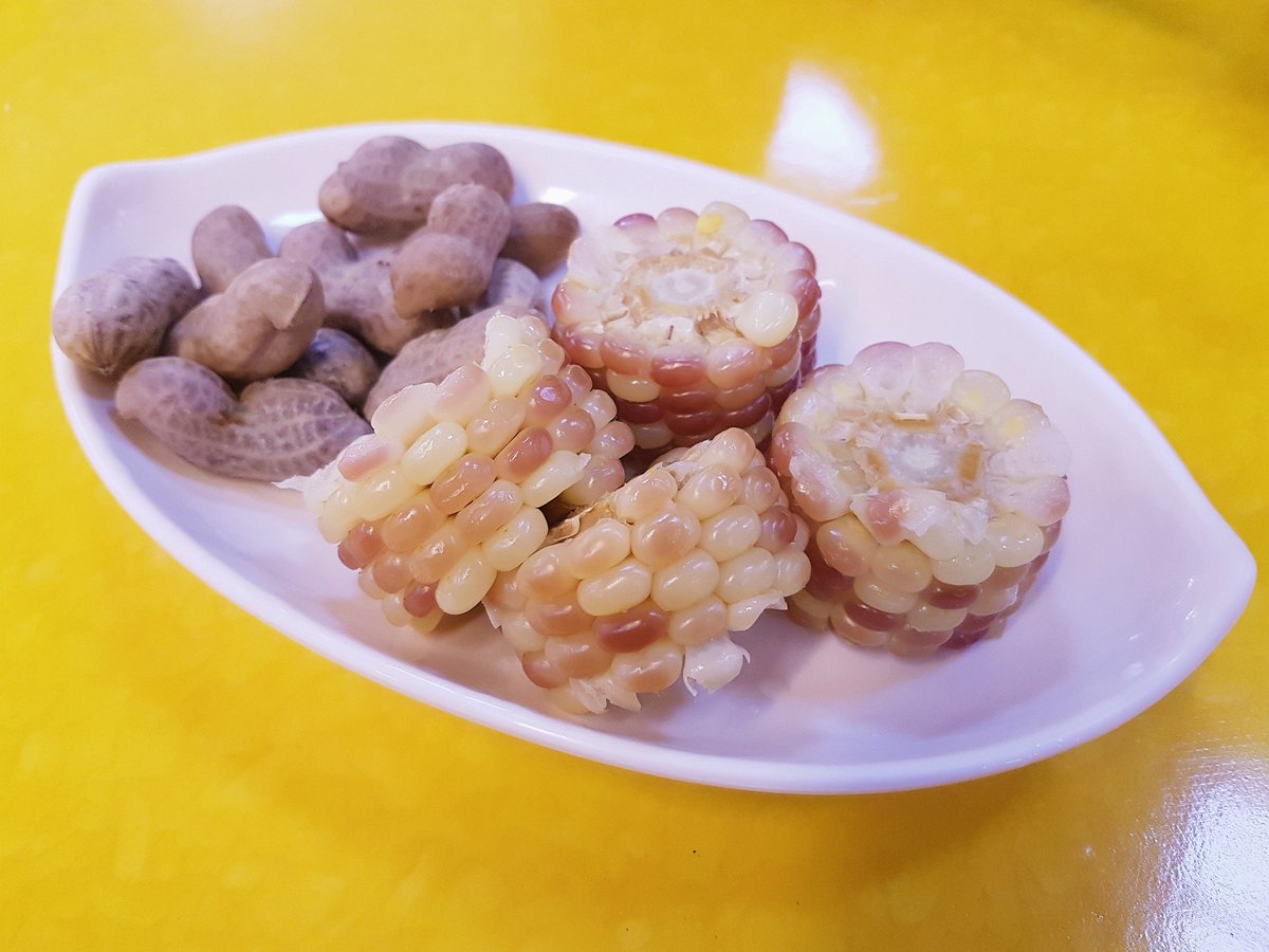 eateneats's tweet photo. ตลาดจากัลชิที่ปูซาน ปลาไหลย่างดีงามพระราม8 นุ่ม+สดมาก แต่ราคาแอบแพงไปนิดนึง😅 #อร่อยไปแดก #อร่อยบอกต่อ @aroii
📍https://t.co/de71wfdxlX https://t.co/0eodzv9sMw