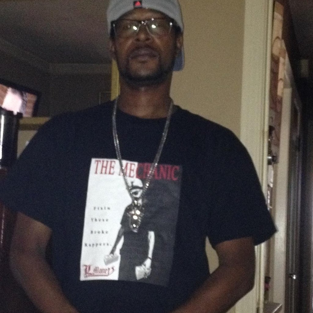 LMoney2012's tweet image. SHOUT OUT TO ALL THE SUPPORTERS WHO BROUGHT IT TO MY ATTENTION... 
"THE MECHANIC" 
#HIDDENLEGEND