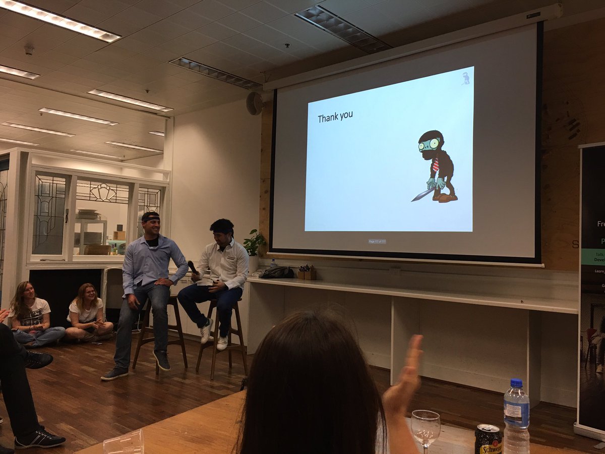 STARTUPhelp6000's tweet image. Best (un)pitch so far 😂😂😂
#SWPerth #ninjashirt #dreamteam #IroningIsKey 😍