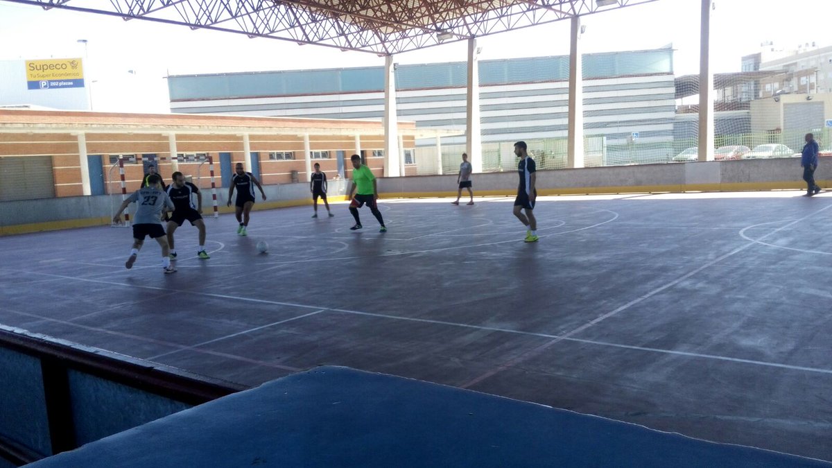 Pak doner Kebab/1° Mayo 1-8 Cafetería El Parque
Enhorabuena <a href="/CafeElParqueFS/">CafeteriaElParqueFS</a> por la victoria