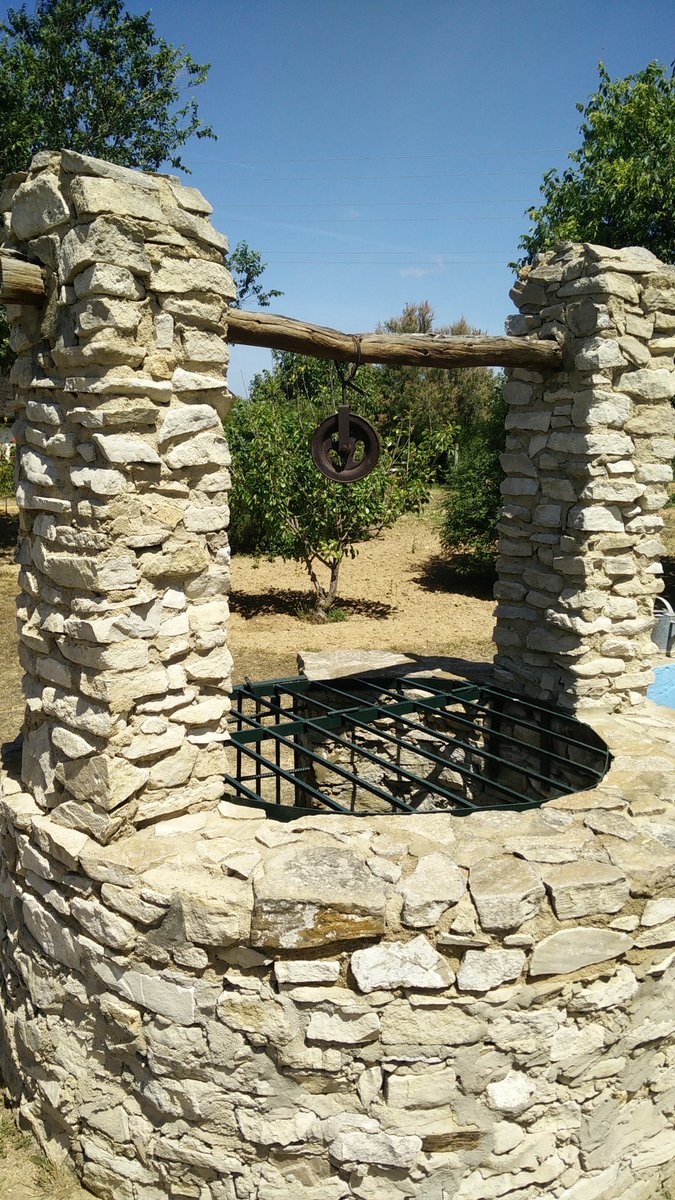 viajmargalliver's tweet photo. Para terminar con el #CBallenaRotaATB  estamos visitando la #Mayeteria de #Rota, descubriendo sus costumbres, una iniciativa genial! https://t.co/6EzTi8fk0d