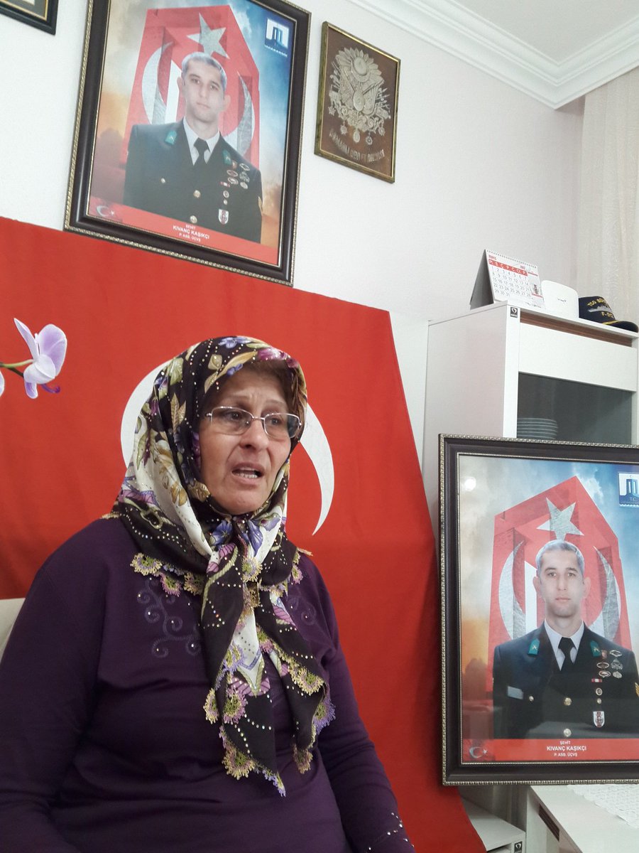 Sen sadece kahraman şehidimiz Kıvanç'ın değil 80 milyonun annesisin. Ellerinden öpüyoruz...