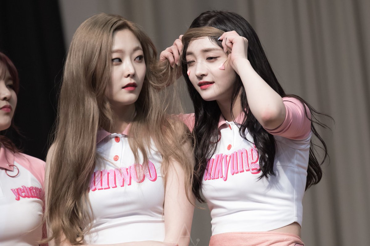 jieqiongpics's tweet photo. the most extra https://t.co/IOrk4RlO4e