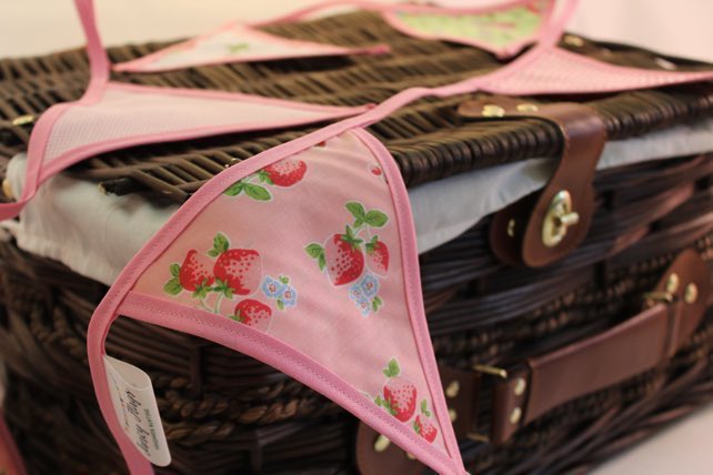 Having a party or get together? Make sure you order your #Handmade #party #bunting  from fancyflags.co.uk #summer17 #gardening