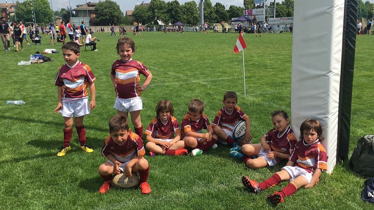 Secondi classificati al Torneo McDonalds di Piacenza... Bravissimi i nostri piccoli dell'under 6...