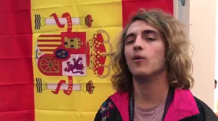 Cuando vas a un examen sin tener ni idea y te fumas una buena ele antes de entrar porque peor no lo vas a hacer.