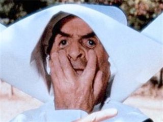 Луи де фюнес в одежде монашки. Монахиня из фильмов луи де фюнес. Луи де фюнес монашка фото. Луи де фюнес монашка. Луи де фюнес монашка.