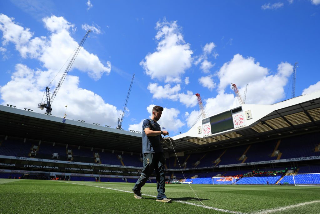 SpursOfficial's tweet photo. The lines are painted on the White Hart Lane pitch for the final time. #TheLaneTheFinale #COYS https://t.co/0HBeCvYeFZ