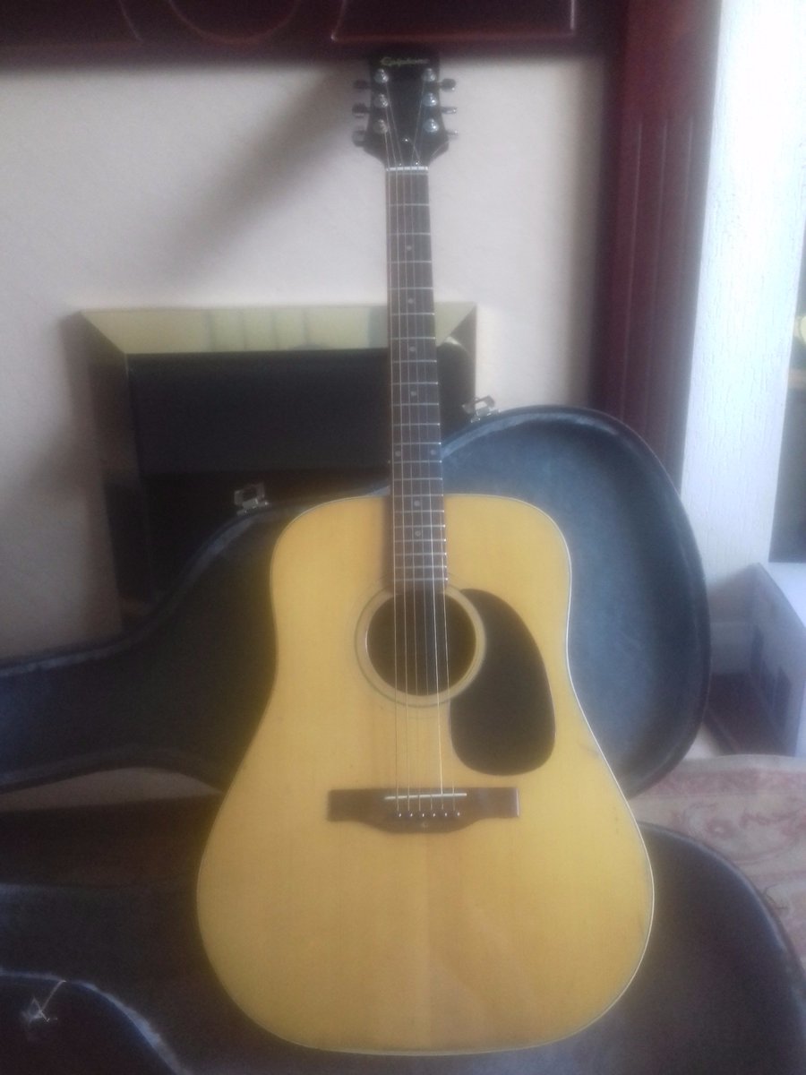 danielquigley20's tweet photo. A charity shop find yesterday. A old vintage epiphone texan acoustic. Its in need of restoration but my mate will sort that out x https://t.co/RK7qlYpmsl