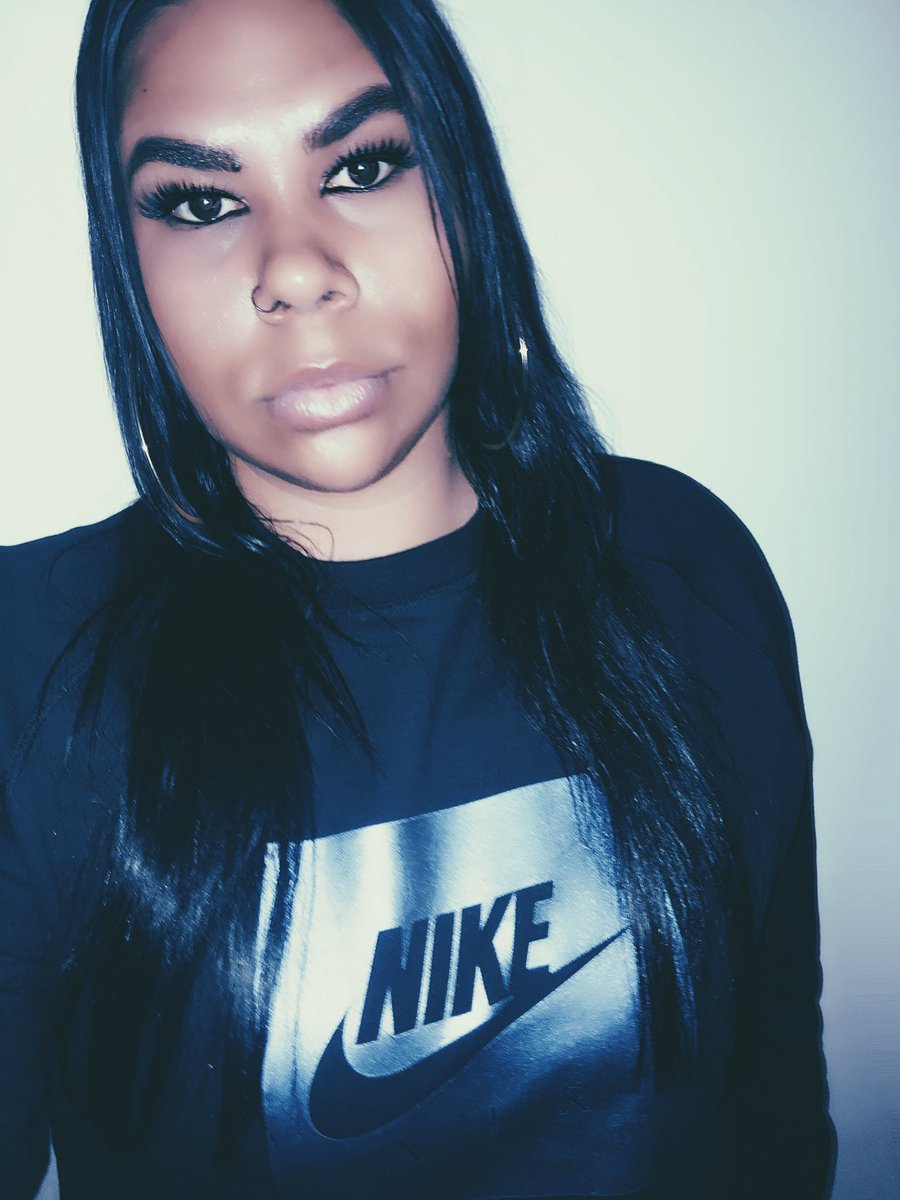 PrettyPatten's tweet image. 